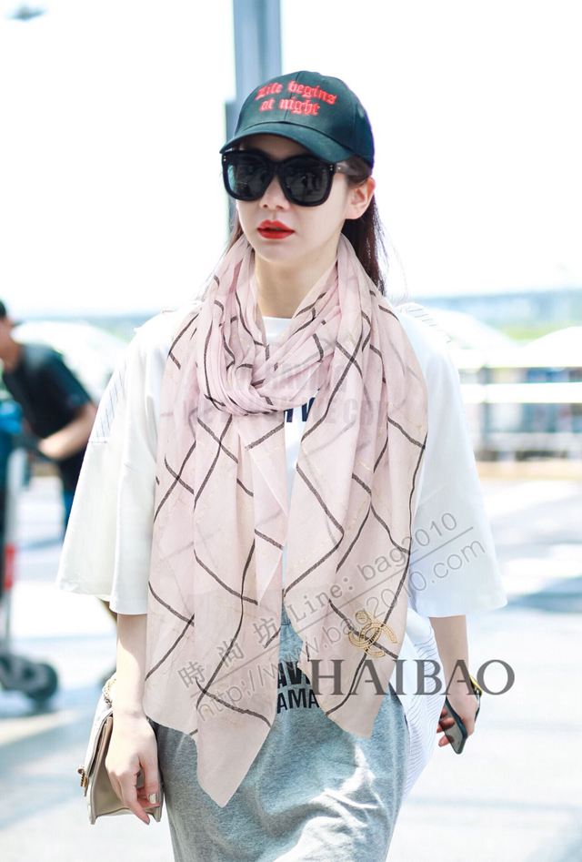 CHANEL圍巾 2019年最新火爆款 香奈兒工藝款金線大格羊絨女圍巾  llwj6826